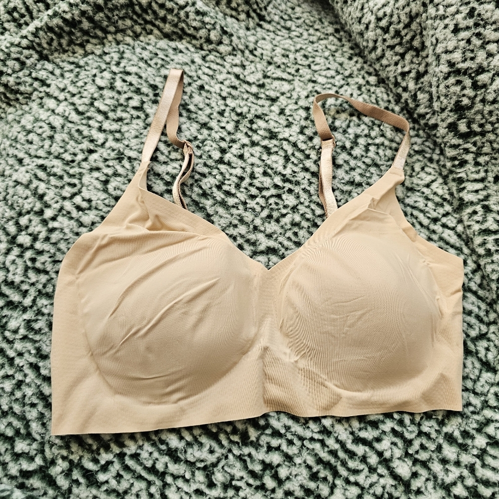 Calvin Klein Lightly Lined Small Triangle Bralette (32B, 32C, 32D, 34A, 34B)